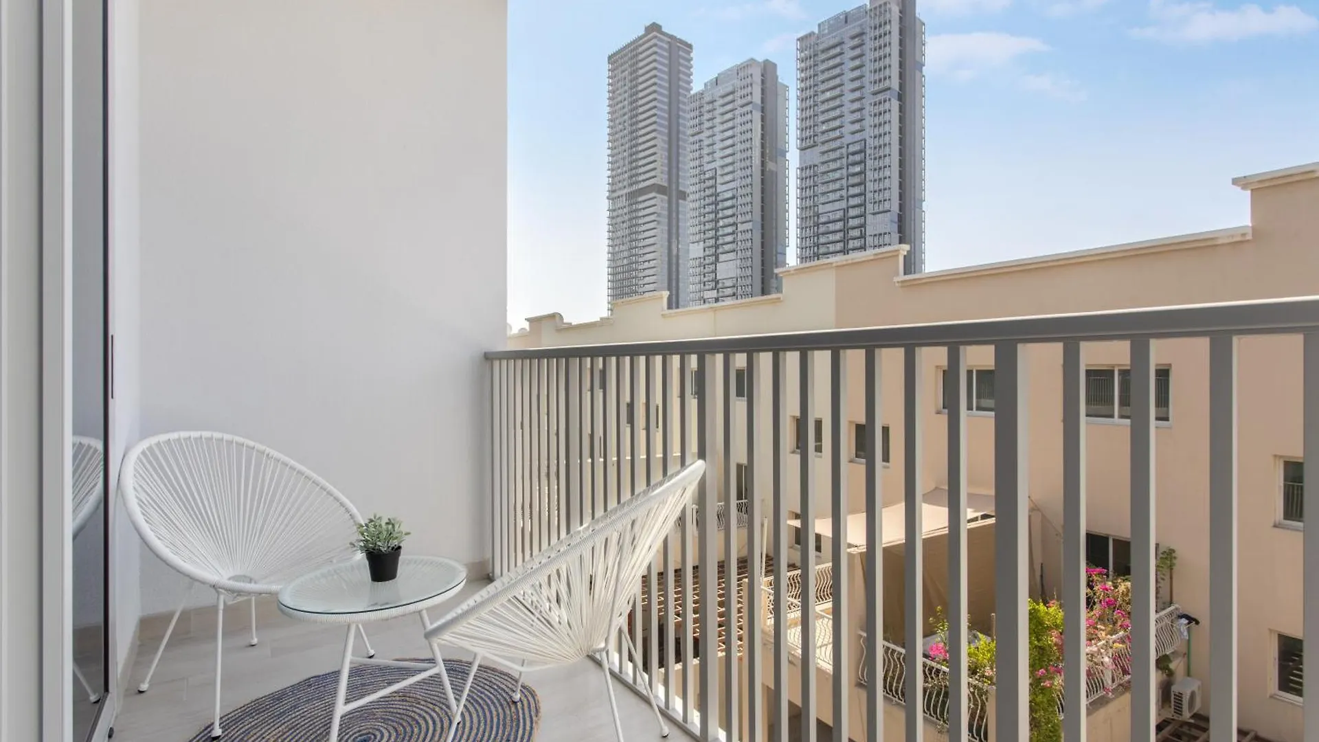 Apartment Elegant Studio In Luma 22 Prime Location Dubai