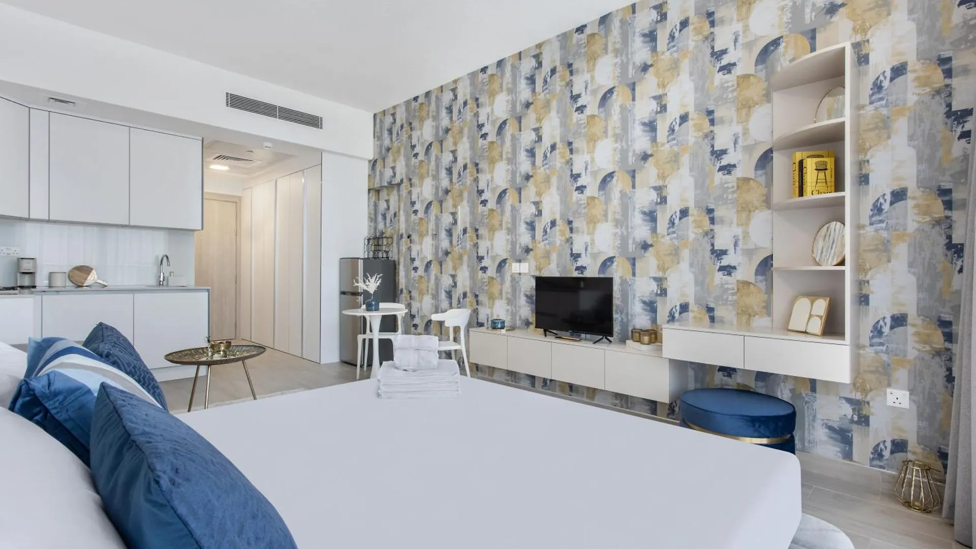Elegant Studio In Luma 22 Prime Location Dubai United Arab Emirates