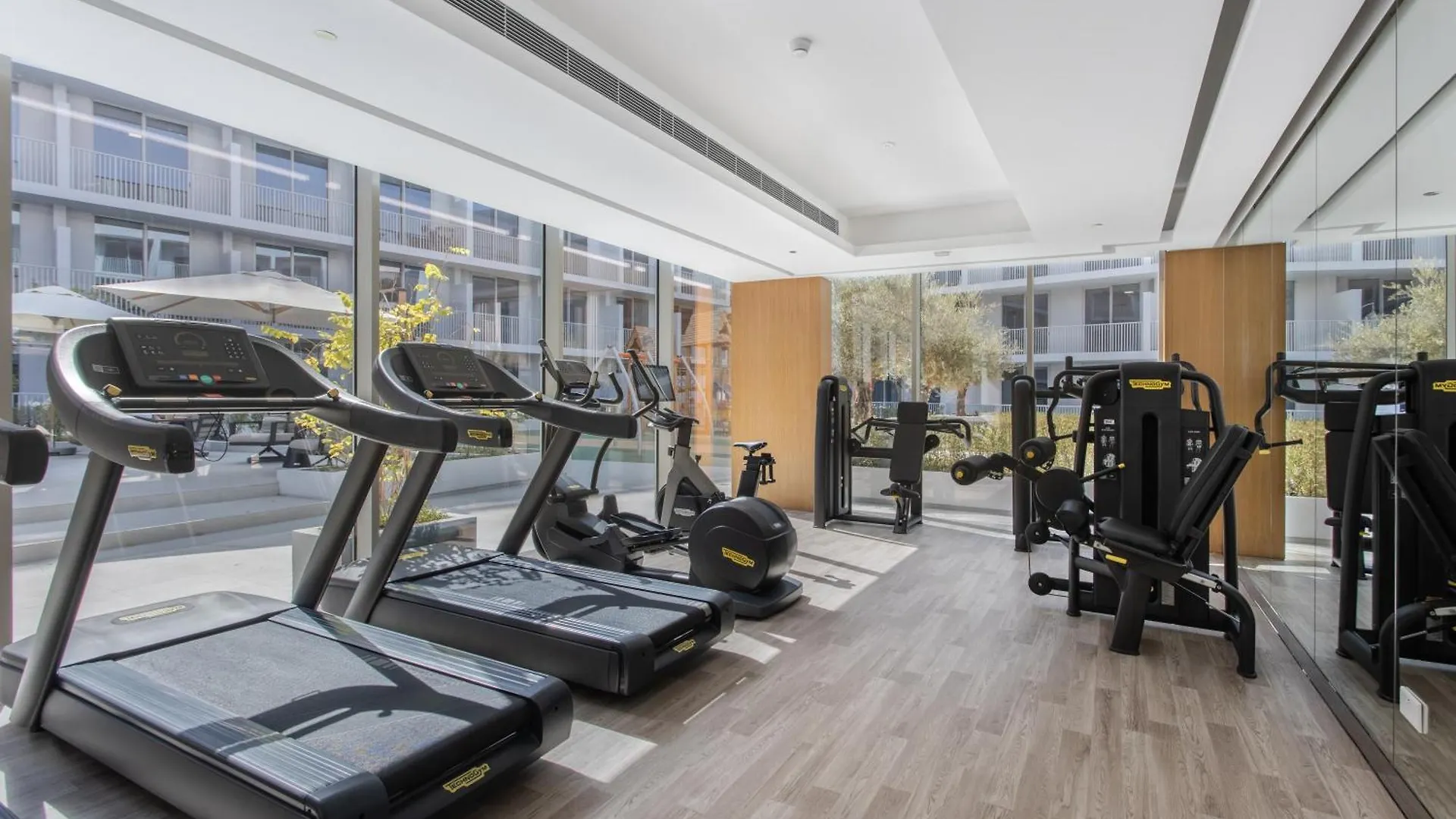 Elegant Studio In Luma 22 Prime Location Dubai Apartment